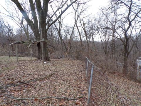 Tiny photo for 26 Blue Grass Court, Davenport, IA 52802 (MLS # 100000152)