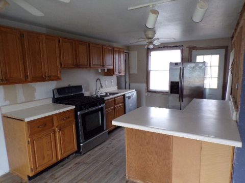 Tiny photo for 26 Blue Grass Court, Davenport, IA 52802 (MLS # 100000152)