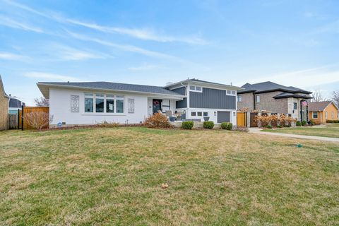 Tiny photo for 1106 N 13th Avenue, Melrose Park, IL 60160 (MLS # 12581479)