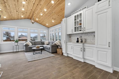 Tiny photo for 1106 N 13th Avenue, Melrose Park, IL 60160 (MLS # 12581479)