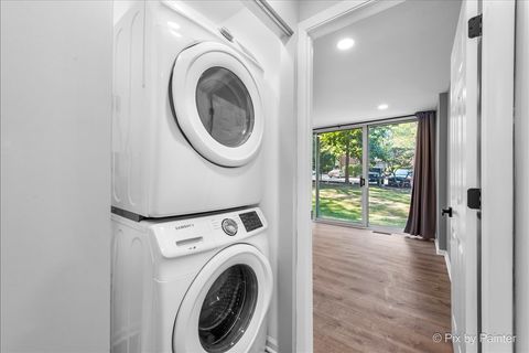 Tiny photo for 5820 Oakwood Drive #1a, Lisle, IL 60532 (MLS # 12519011)