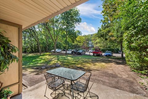 Tiny photo for 5820 Oakwood Drive #1a, Lisle, IL 60532 (MLS # 12519011)