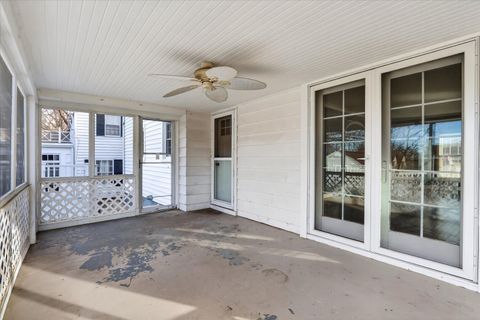 Tiny photo for 422 N Gardiner Avenue, Rockford, IL 61107 (MLS # 12546114)