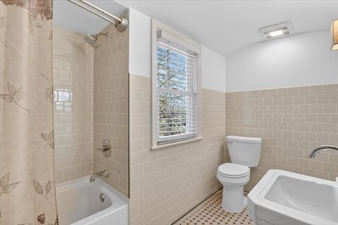 Tiny photo for 422 N Gardiner Avenue, Rockford, IL 61107 (MLS # 12546114)