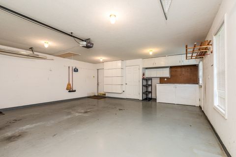 Tiny photo for 1705 Josephine Lane, Marion, IL 62959 (MLS # 12615129)