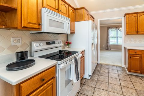 Tiny photo for 1705 Josephine Lane, Marion, IL 62959 (MLS # 12615129)