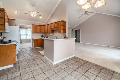 Tiny photo for 1705 Josephine Lane, Marion, IL 62959 (MLS # 12615129)