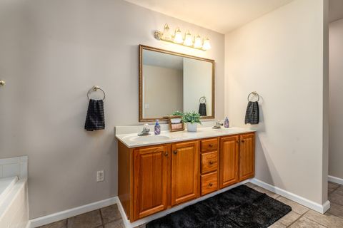 Tiny photo for 1705 Josephine Lane, Marion, IL 62959 (MLS # 12615129)