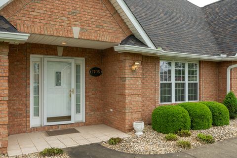 Tiny photo for 1705 Josephine Lane, Marion, IL 62959 (MLS # 12615129)