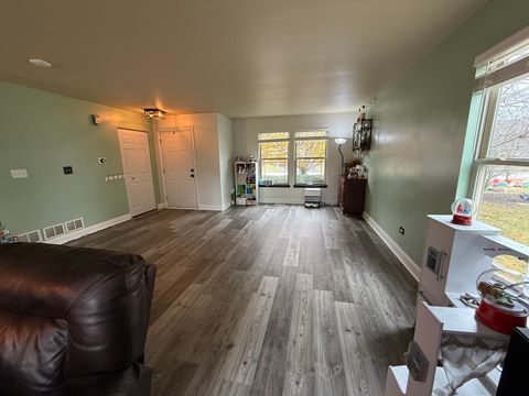 Tiny photo for 806 Treesdale Way, Joliet, IL 60431 (MLS # 12520881)