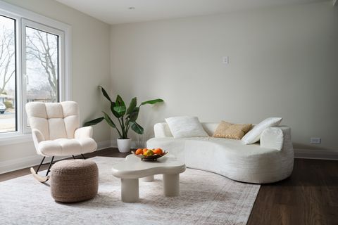 Tiny photo for 805 S Tures Lane, Des Plaines, IL 60018 (MLS # 12471498)
