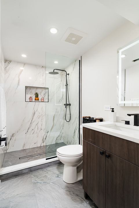 Tiny photo for 805 S Tures Lane, Des Plaines, IL 60018 (MLS # 12471498)