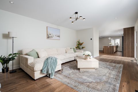 Tiny photo for 805 S Tures Lane, Des Plaines, IL 60018 (MLS # 12471498)