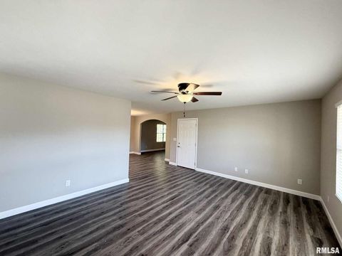 Tiny photo for 12301 Blue Sky Drive, Marion, IL 62959 (MLS # QC4268902)