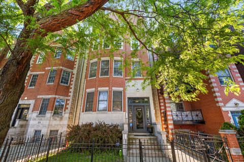 Photo of 3318 N Damen Avenue #2, Chicago, IL 60618 (MLS # 12654256)