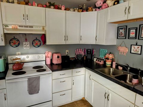 Tiny photo for 1521 Hedge Road, Champaign, IL 61821 (MLS # 12539191)