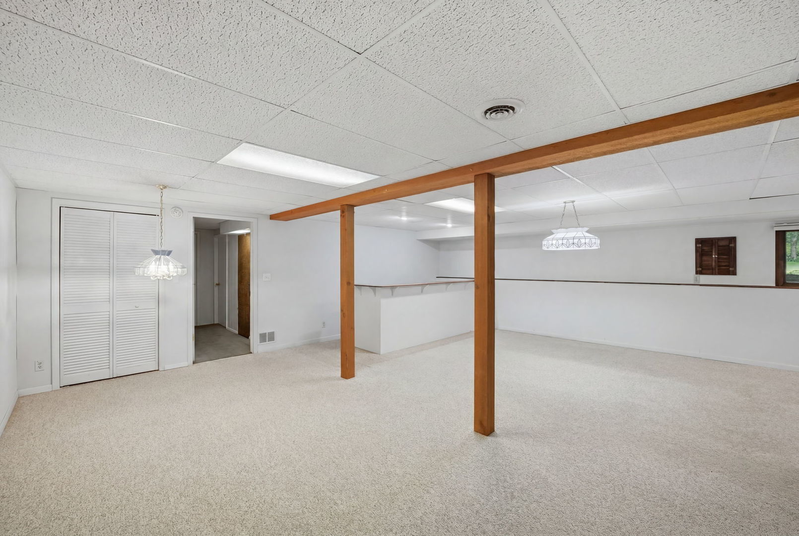 2014 Cimarron Drive, Freeport, IL 61032 — MLS #12625327 — photo 16 of 23