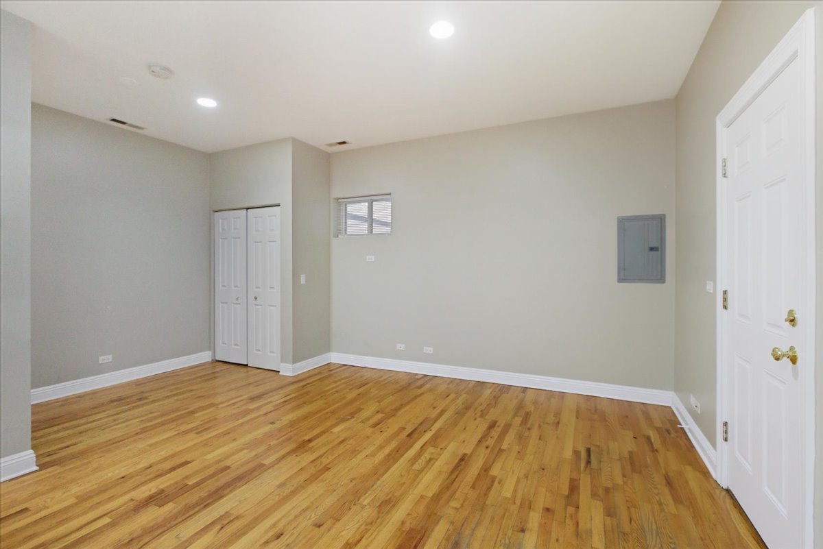 1638 W Warren Boulevard 1R