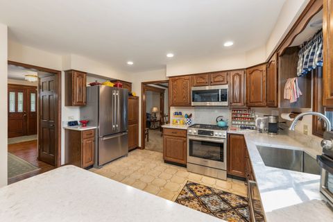 Tiny photo for 1316 Yorkshire Lane, Carol Stream, IL 60188 (MLS # 12486372)