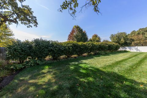 Tiny photo for 1316 Yorkshire Lane, Carol Stream, IL 60188 (MLS # 12486372)