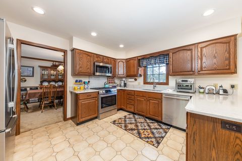 Tiny photo for 1316 Yorkshire Lane, Carol Stream, IL 60188 (MLS # 12486372)