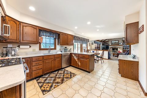 Tiny photo for 1316 Yorkshire Lane, Carol Stream, IL 60188 (MLS # 12486372)