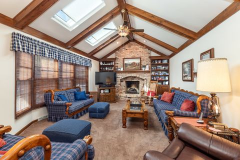 Tiny photo for 1316 Yorkshire Lane, Carol Stream, IL 60188 (MLS # 12486372)