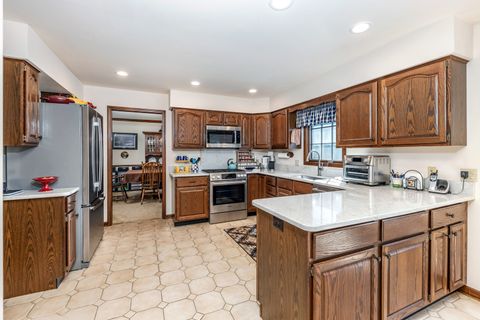 Tiny photo for 1316 Yorkshire Lane, Carol Stream, IL 60188 (MLS # 12486372)