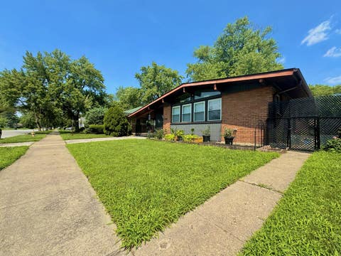 Tiny photo for 15307 Hastings Drive, Dolton, IL 60419 (MLS # 12688043)