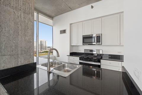 Tiny photo for 1720 S MICHIGAN Avenue #1601, Chicago, IL 60616 (MLS # 12711210)