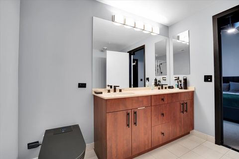 Tiny photo for 565 W Quincy Street #711, Chicago, IL 60661 (MLS # 12491761)