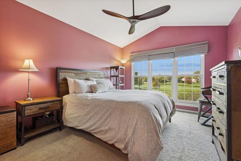 Tiny photo for 56 N Golfview Court, Glendale Heights, IL 60139 (MLS # 12505244)