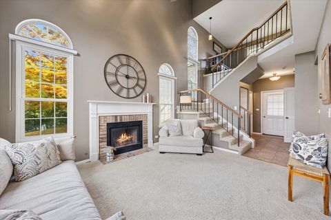 Tiny photo for 56 N Golfview Court, Glendale Heights, IL 60139 (MLS # 12505244)