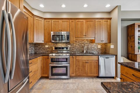 Tiny photo for 56 N Golfview Court, Glendale Heights, IL 60139 (MLS # 12505244)