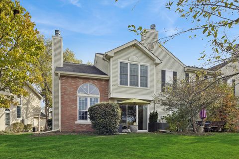 Tiny photo for 56 N Golfview Court, Glendale Heights, IL 60139 (MLS # 12505244)