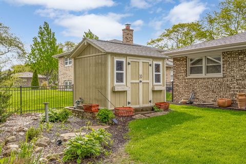 Tiny photo for 1706 Holly Avenue, Darien, IL 60561 (MLS # 12637039)