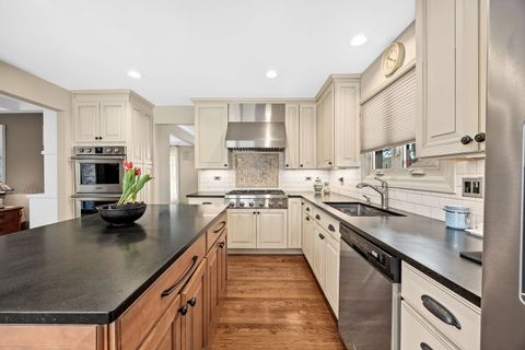 Tiny photo for 1706 Holly Avenue, Darien, IL 60561 (MLS # 12637039)
