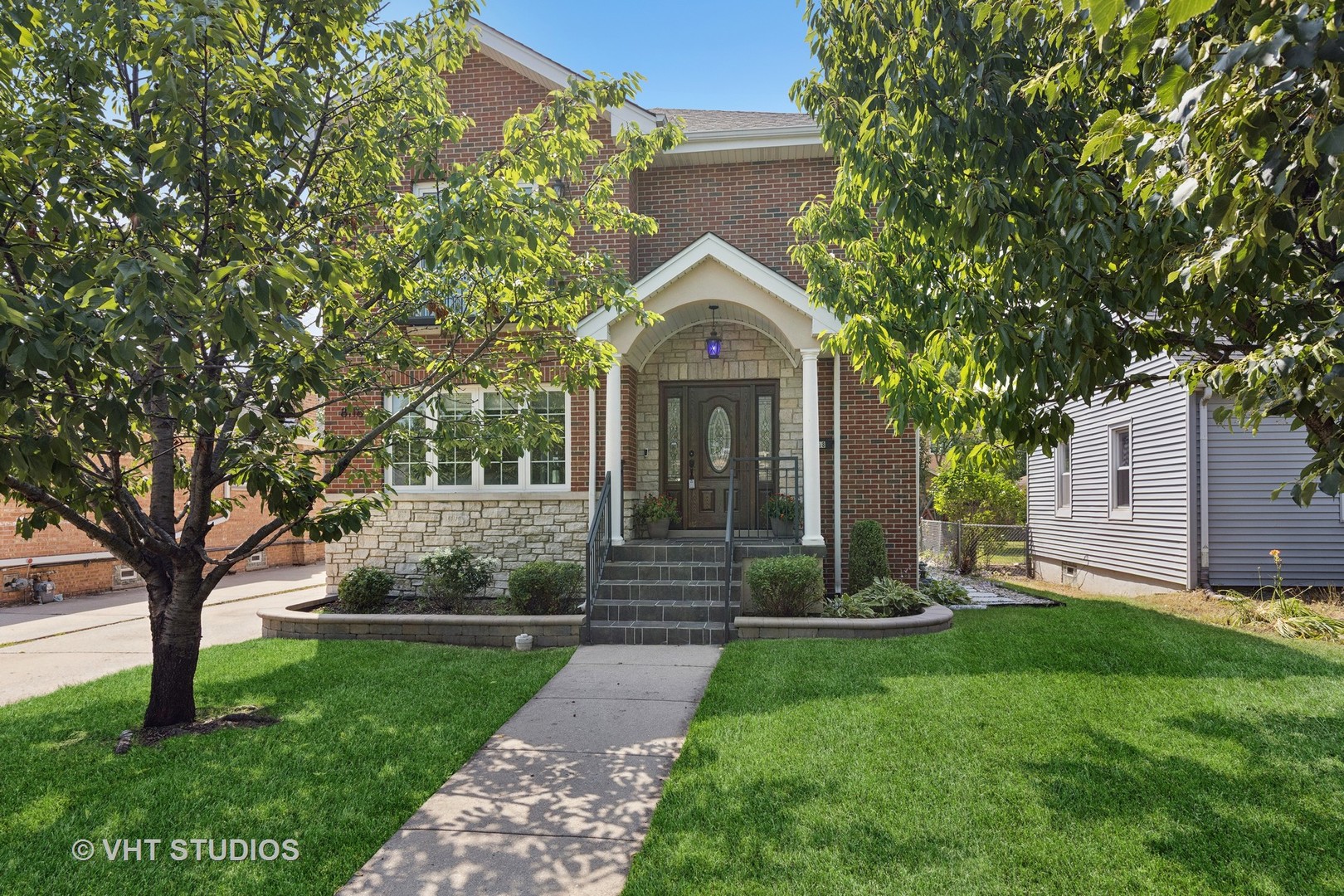 8118 N Overhill Avenue