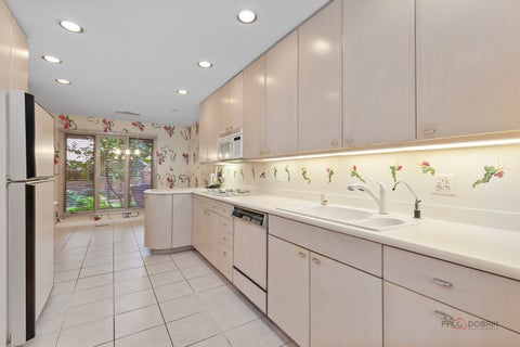 Tiny photo for 3875 S Mission Hills Road, Northbrook, IL 60062 (MLS # 12795586)