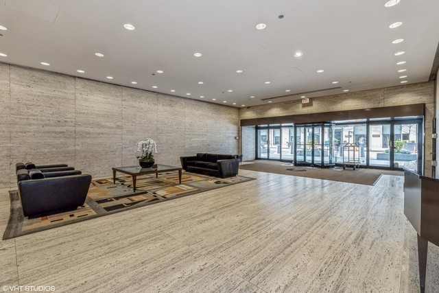 175 E DELAWARE Place 9007