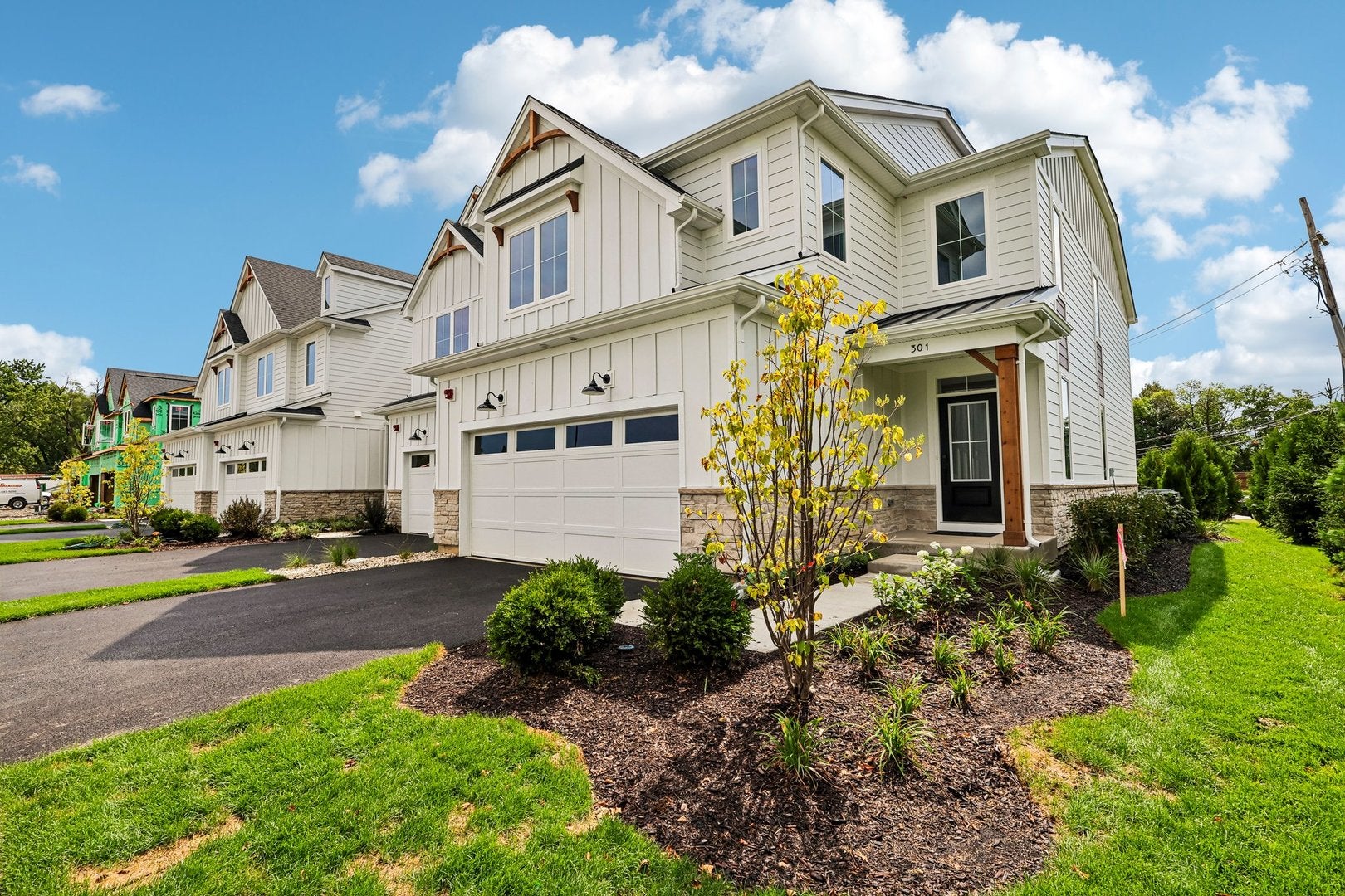 301 Avondale Lane