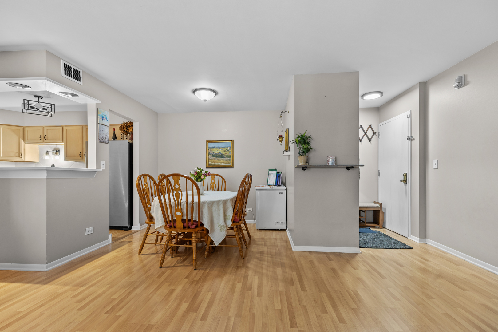 7353 Blackburn Avenue K-206