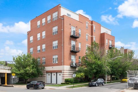 Photo of 949 N Willard Court #504, Chicago, IL 60642 (MLS # 12607230)