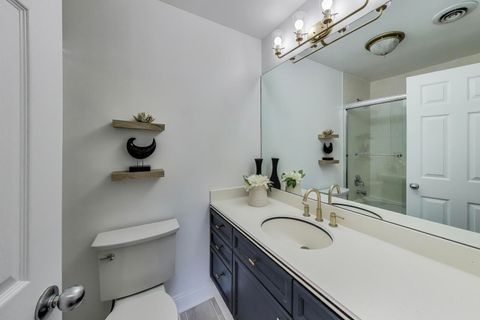 Tiny photo for 1655 N Halsted Street #2, Chicago, IL 60614 (MLS # 12489969)