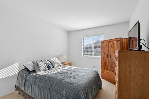 Tiny photo for 1357 Sunrise Lane #1357, Gurnee, IL 60031 (MLS # 12543160)