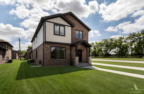 Photo of 7957 W 73 Place, Bridgeview, IL 60455 (MLS # 12694217)