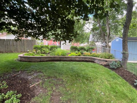 Tiny photo for 69 Devonshire Circle, Elgin, IL 60123 (MLS # 12673901)