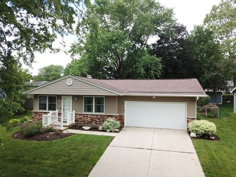 Photo of 69 Devonshire Circle, Elgin, IL 60123 (MLS # 12673901)
