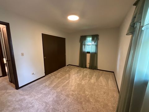 Tiny photo for 69 Devonshire Circle, Elgin, IL 60123 (MLS # 12673901)