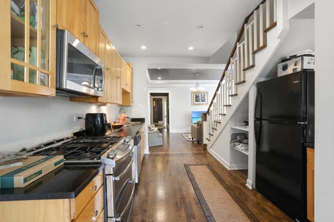 Tiny photo for 6816 N Lakewood Avenue #2, Chicago, IL 60626 (MLS # 12720562)